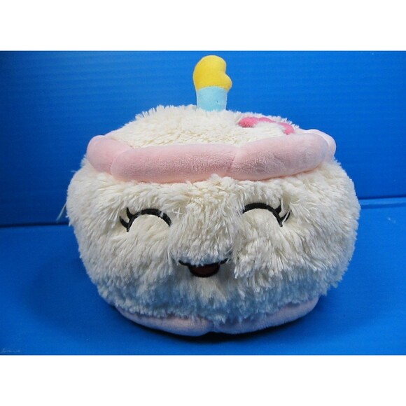 Squishable Birthday Cake 9" Retired 2016 Stuffed Animal w/Tag - Picture 1 of 11